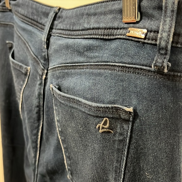 DL 1961 Coco Curvy Straight Stretch Jeans, Women’s Size 30, Inseam 32 - Picture 9 of 10